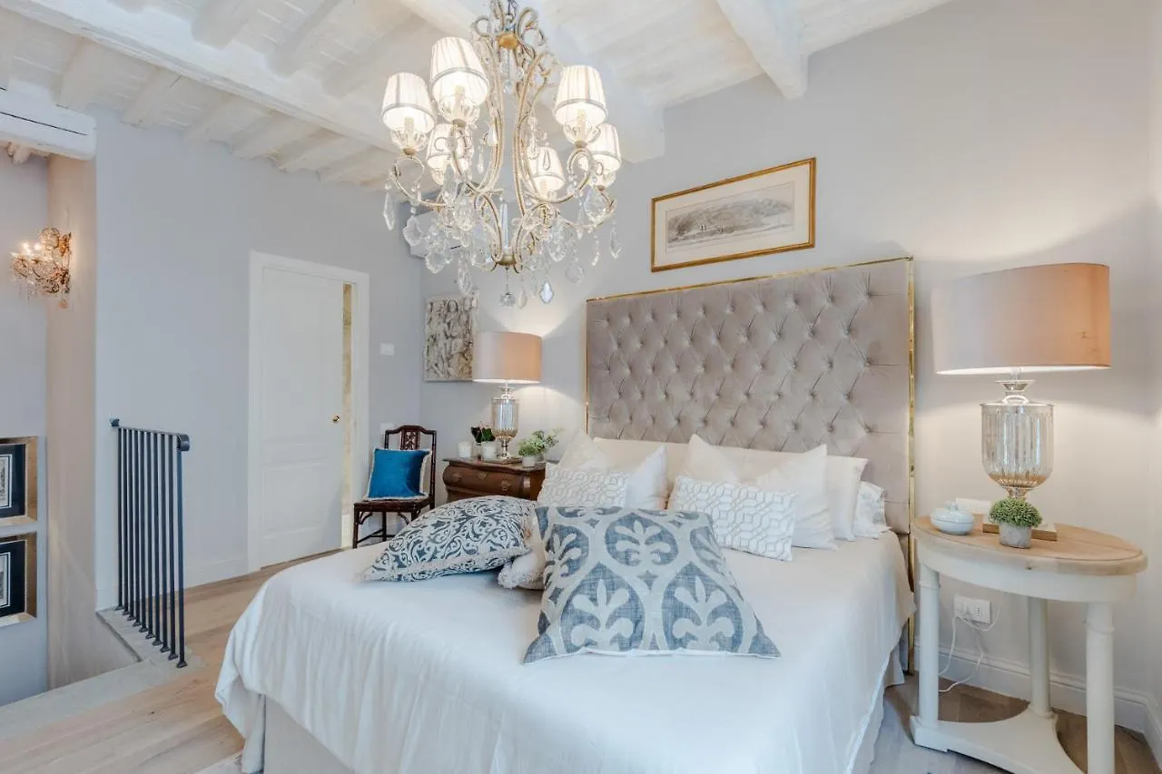 Casa Vanny, An Apartment With Private Garden Lucca İtalya